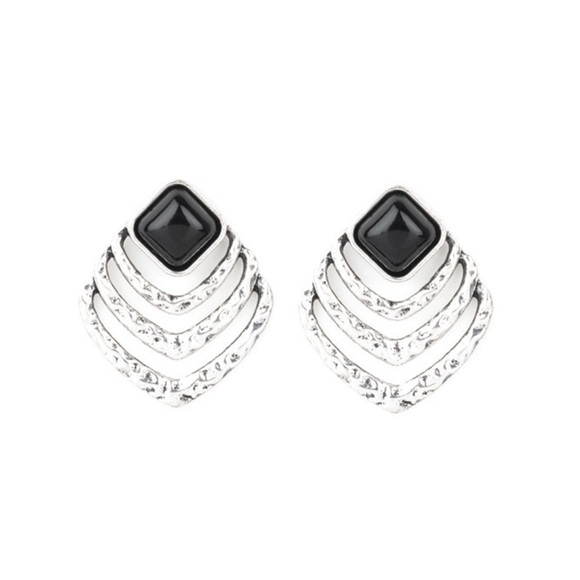 Rebel Ripple - Black Earrings - Picture 2 of 2